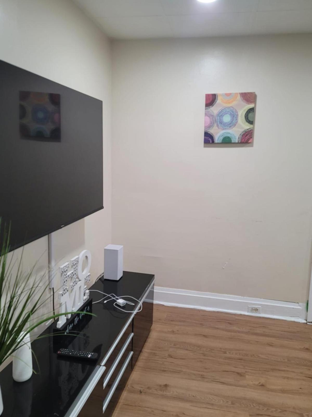 Z & Z Apartment Ньюарк Екстер'єр фото